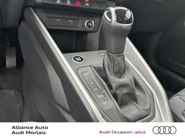 Audi A1 sportback 25 tfsi 95ch design s tronic 7 — photo 11