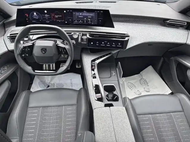 Peugeot 5008 gt hybrid 145ch e-dcs6 — photo 11