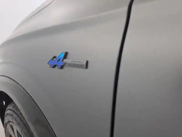 Renault Austral mild hybrid 160 auto — photo 199