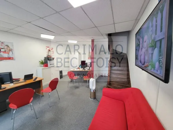 Boutique 1 pièce 113 m²