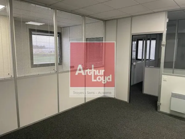 Bureaux 294 m²