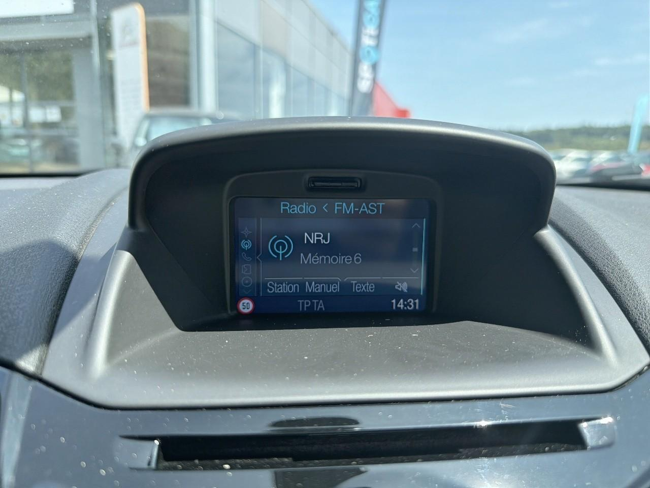 Ford Fiesta 1.0 ecoboost 125 s&s titanium — photo 12