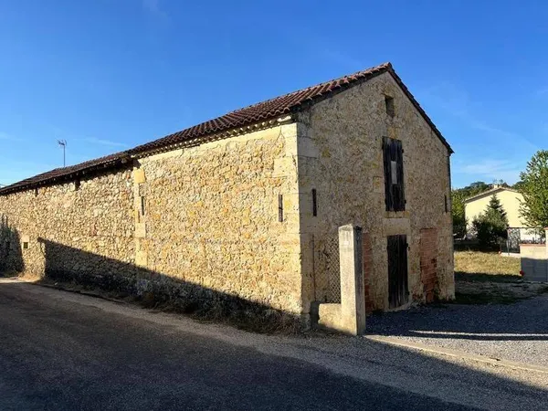 Maison 2 pièces 141 m²