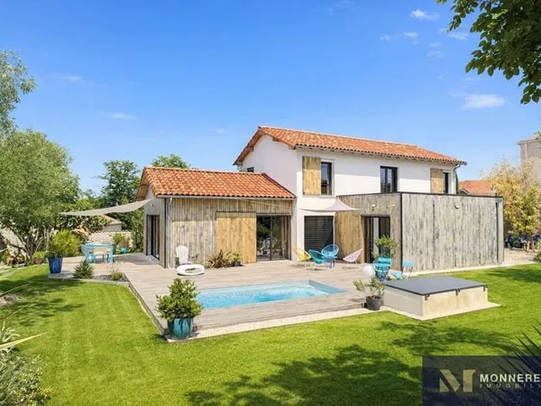 Maison 5 pièces 190 m²