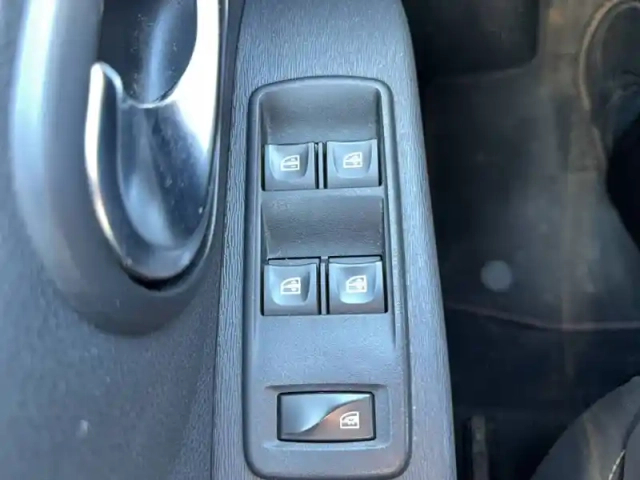 Dacia Lodgy blue dci 115 5 places — photo 27