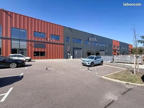 Local bureaux 1 533 m²