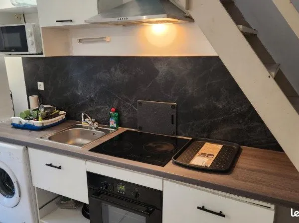 🏡 à louer - petite maison meublée indépendante avec cour privative