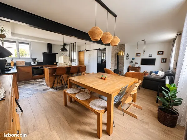 Maison familiale rénovée avec jardin - Saint-André-les-Vergers