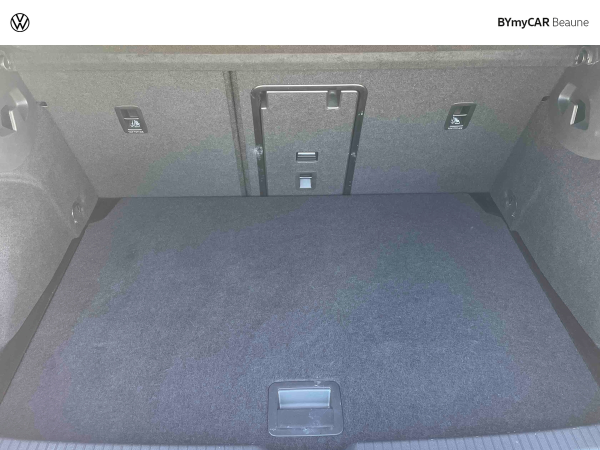 Volkswagen Golf 1.5 eTSI OPF 130 DSG7 R-line — photo 13