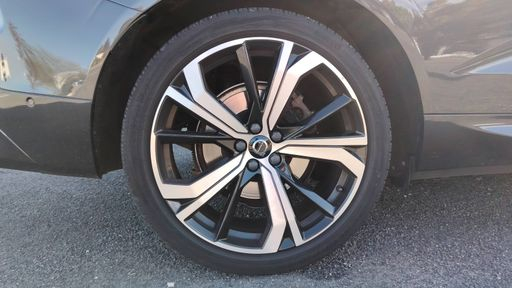 Volvo XC60 2.0 B4 197 Mild-Hybrid Geartronic8 - Ultimate Style Dark – 2022 – 163016 km – Hybride diesel – Boîte Automatique — photo 18