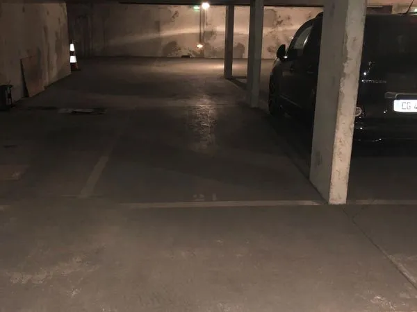 Place de parking - Charenton - 99 rue du Petit Château