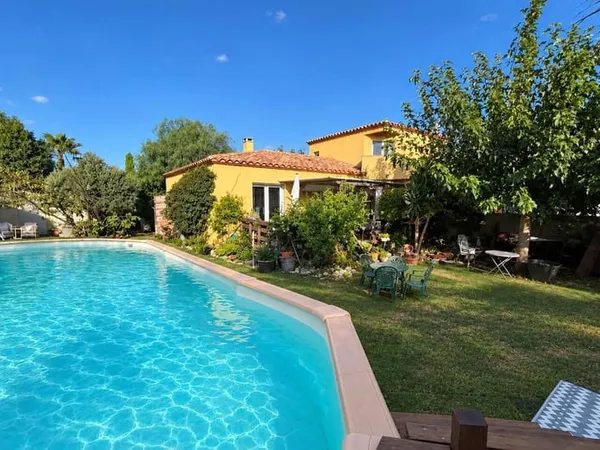 Maison 4 pièces 140 m²