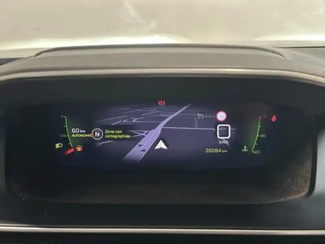 Peugeot 2008 1.2 puretech 100ch s&amp;s allure pack — photo 15