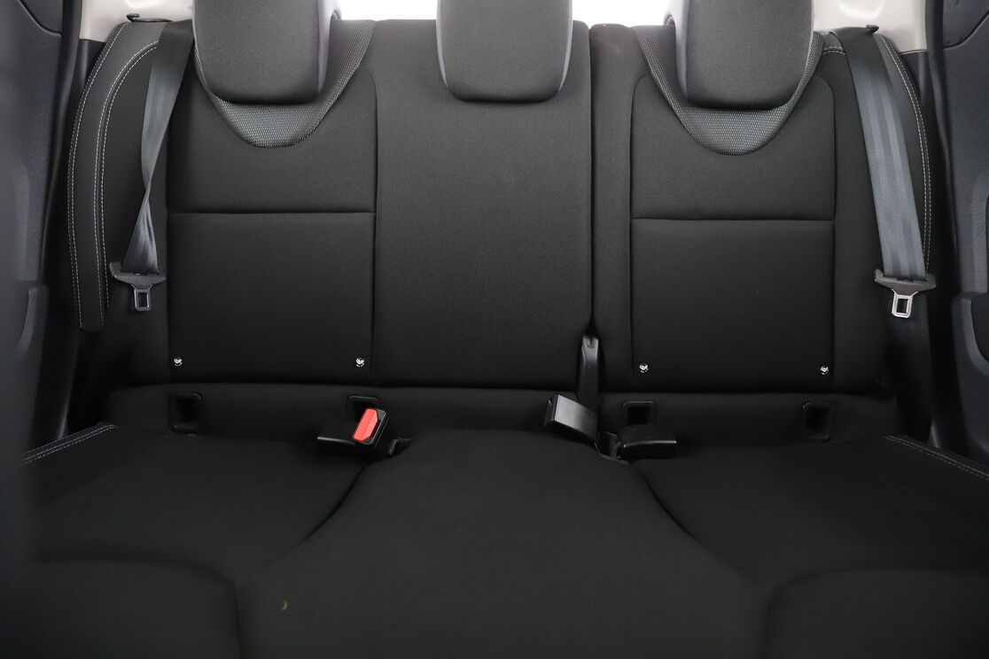 Renault Clio 1.5 dCi Energy Business — photo 14