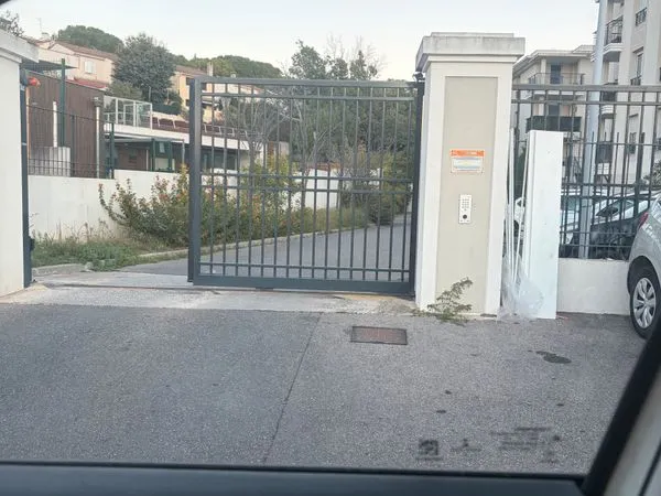 Garage à louer