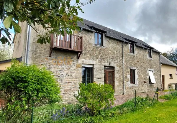 Maison Lolif - 6 pièces-122 m2