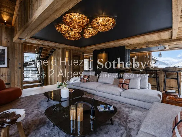 Chalet 7 pièces 300 m²