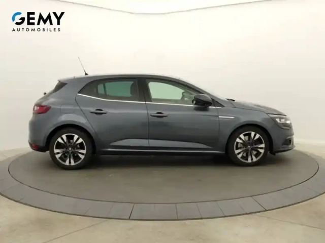 Renault Megane mégane iv berline dci 165 energy edc — photo 25