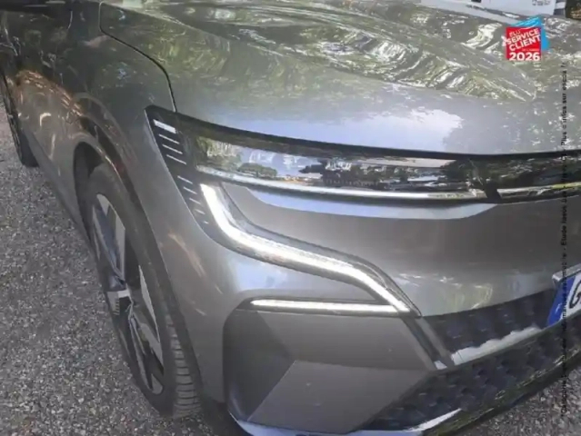 Renault Megane e-tech electric ev60 220ch techno super charge — photo 13