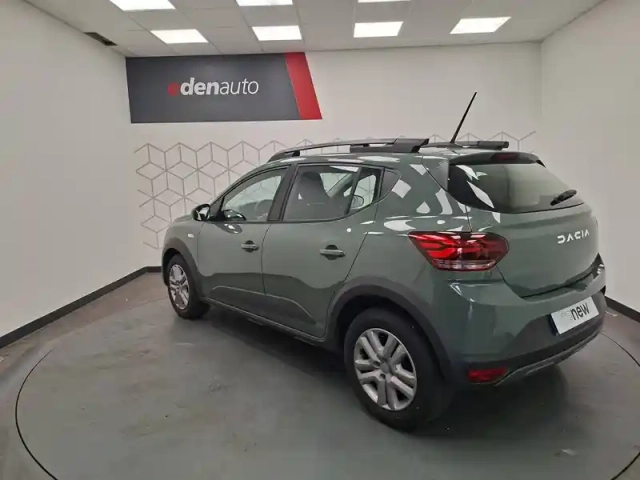 Dacia Sandero tce 110 — photo 4
