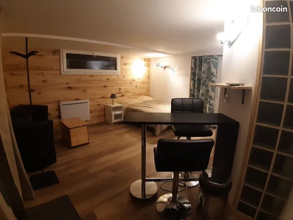 Studio meublé en rez-de-jardin