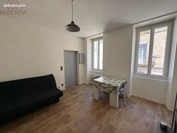 Studio 1 pièce 25 m²