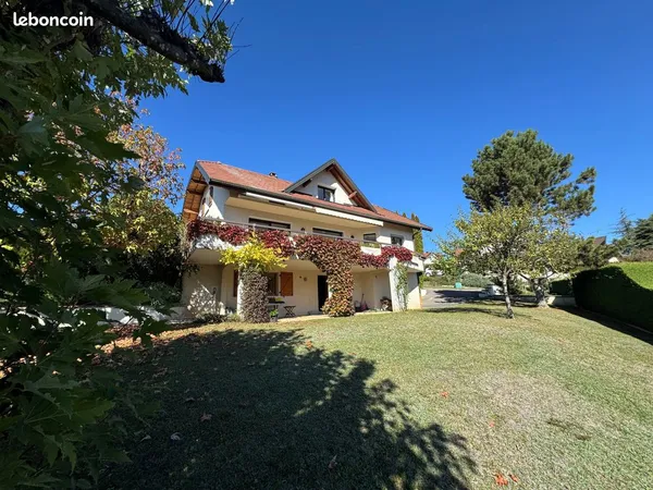 Maison 6 pièces 224 m²