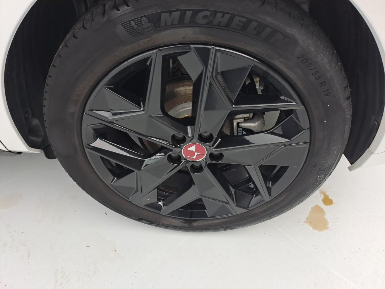 Ds Ds 4 hybride e-tense 225 eat8 performance line+ — photo 23