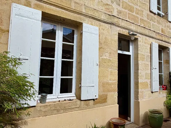 ENTRE SAINT SEURIN ET FONDAUDEGE, UNE MAISON FAMILIALE DE CHARM