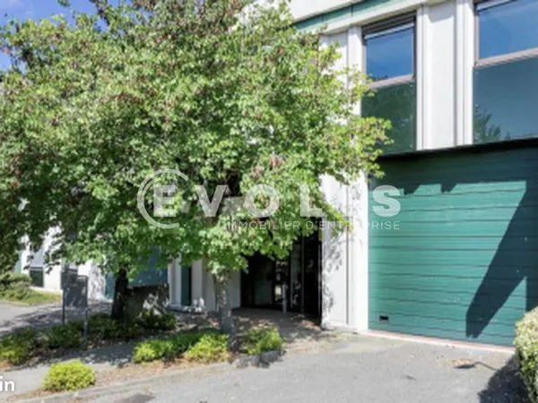 Local bureaux 612 m²