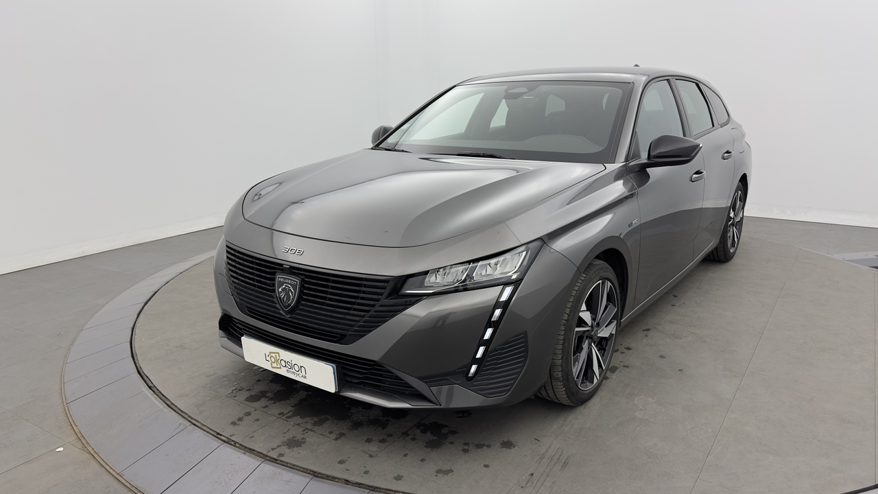 Peugeot 308 SW PHEV 180 e-EAT8 — photo 1