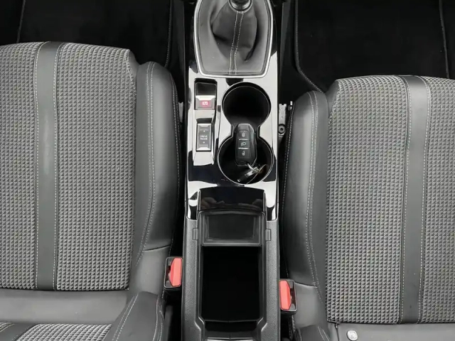 Peugeot 2008 puretech 130 s&amp;s bvm6 — photo 62