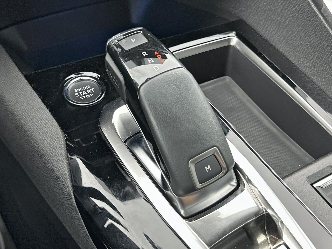 Peugeot 3008 puretech 130ch s&s eat8 allure pack — photo 29