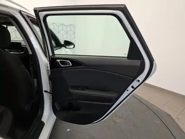 Kia Ceed sw 1.5 t-gdi 140 ch bvm6 — photo 14