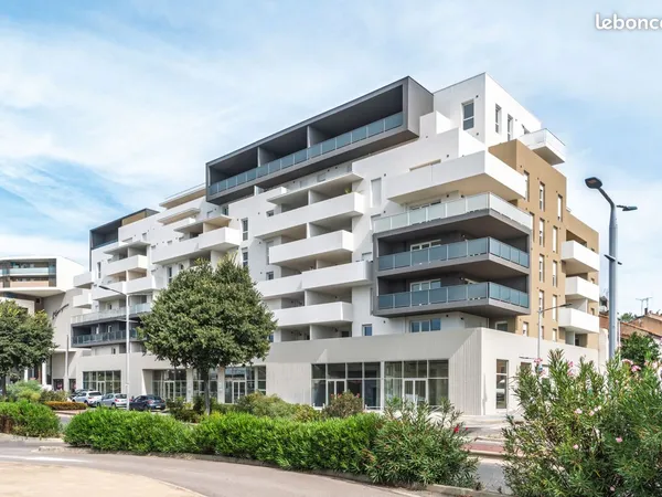 Appartement neuf proche de tous commerces
