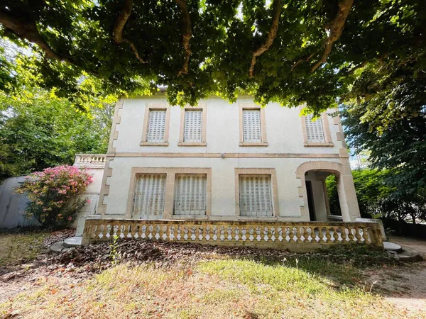 Maison 5 pièces 211 m²