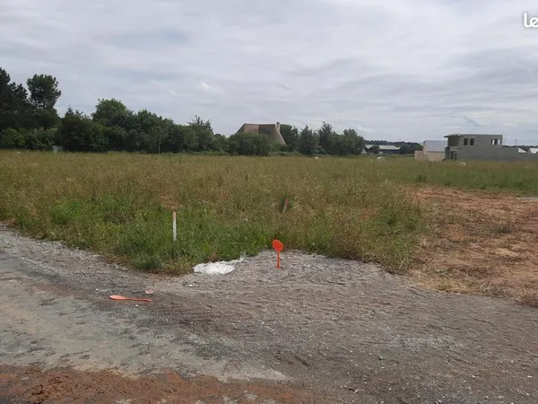 Terrain 539 m² Valambray