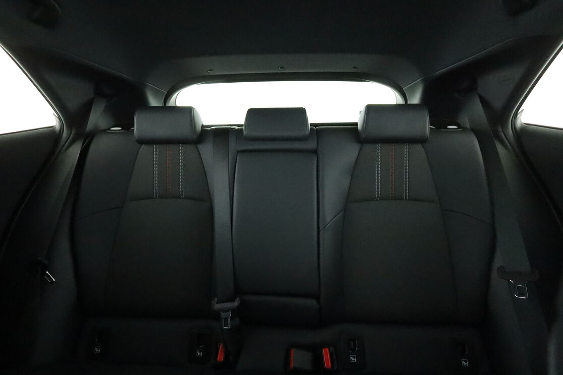 Toyota Corolla 1.8 Hybride GR Sport — photo 14