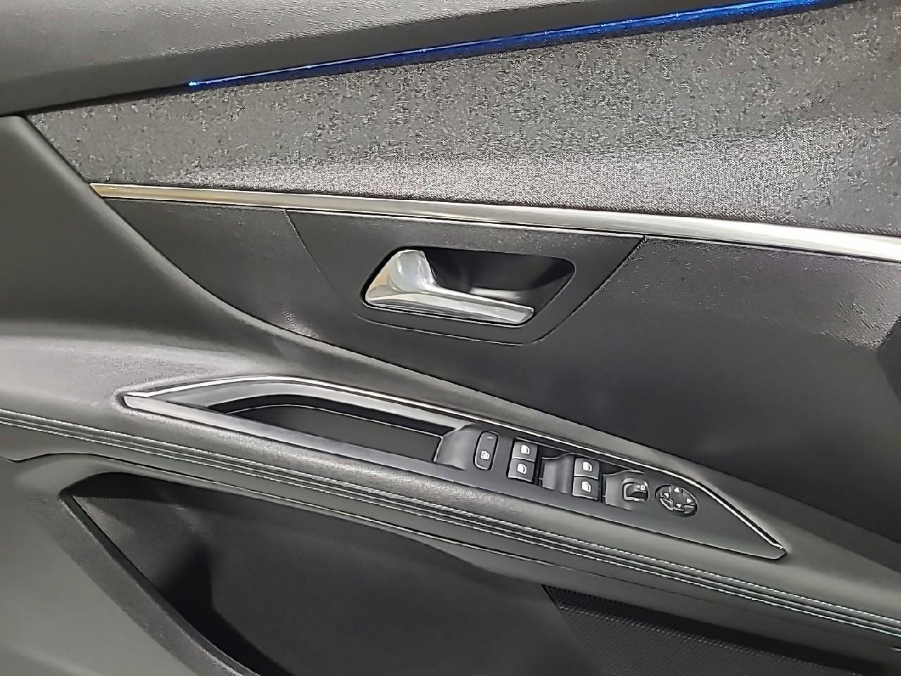 Peugeot 3008 puretech 130ch s&s eat8 allure pack — photo 28