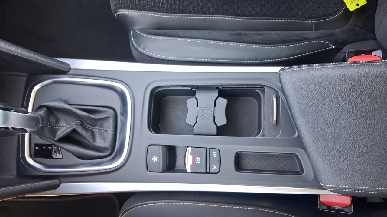 Renault Mégane IV Berline TCe 140 Energy EDC — photo 38
