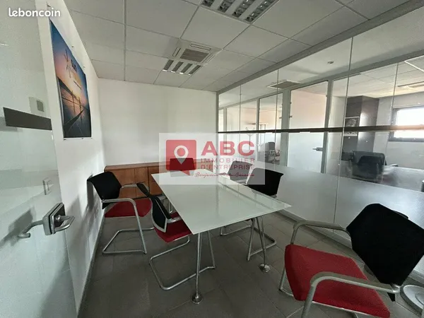 Bureaux 165 m² SAINT-AUNÈS