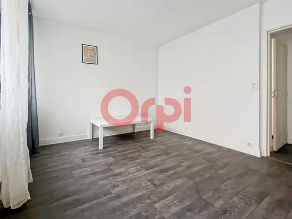 Studio 1 pièce 25 m²