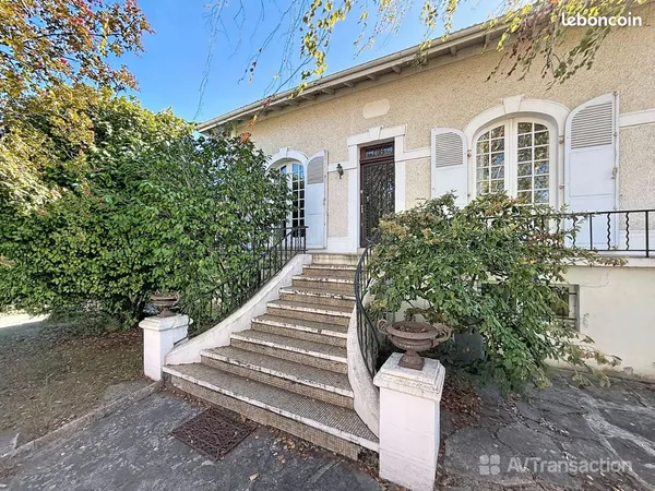 Dax - maison de caractère, jardin bucolique et beau potentiel