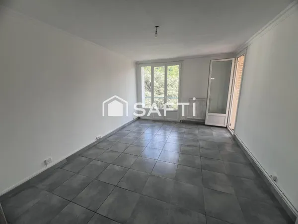 Appartement T3 de 59 m² avec balcon, ascenseur et cave