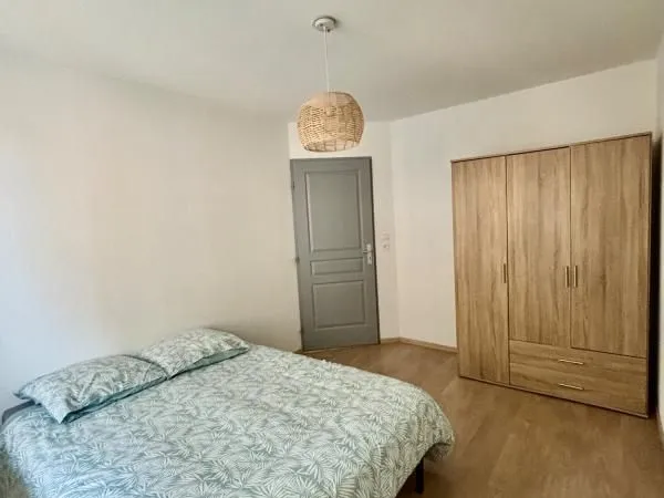 Chambre 1 pièce 11 m²