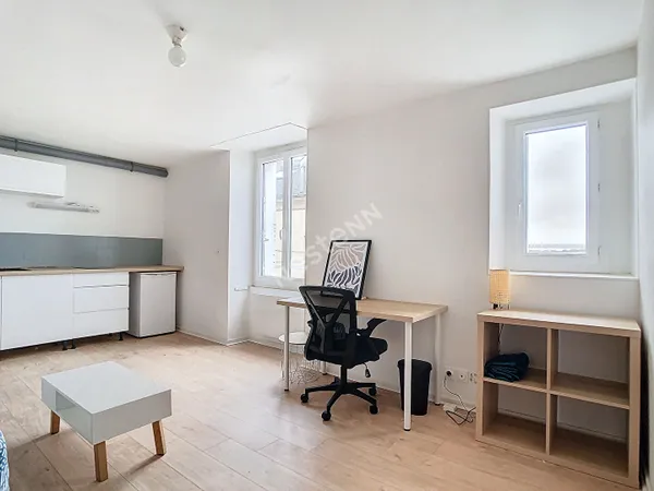 Nantes Chantenay - Studio meublé rénové avec goût