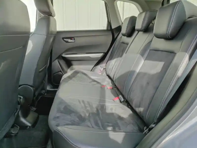 Suzuki Vitara 1.6 vvt pack auto — photo 9