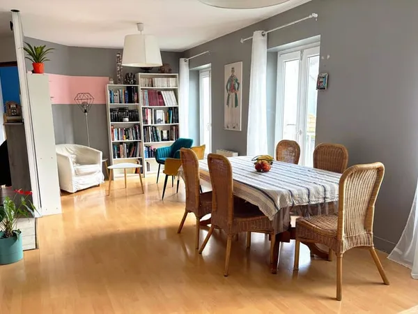Appartement 7 pièces 132 m²