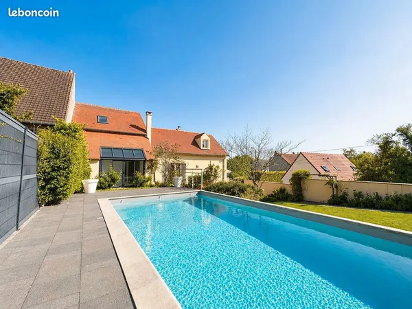 Maison 7 pièces 200 m²