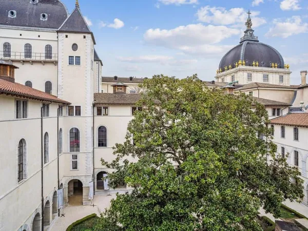 Bureaux 365 m²